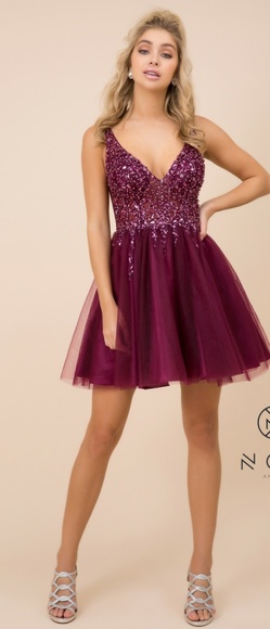 New formal party prom homecoming holiday gown - Picture 4 of 7